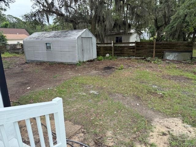 12 Jaguar Ln, Savannah, GA 31419 - view of yard with a storage shed