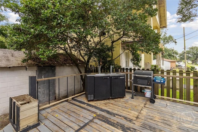 1025 W 40th St, Savannah, GA 31415 - view of wooden deck