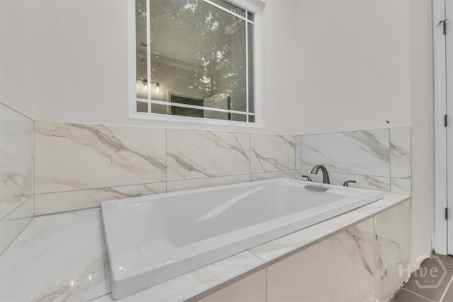 163 Sea Island Rd, Midway, GA 31320 - full bathroom featuring a bath