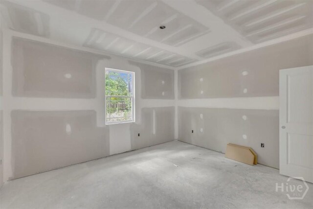 135 Houston St, Pooler, GA 31322 - unfurnished room with concrete floors