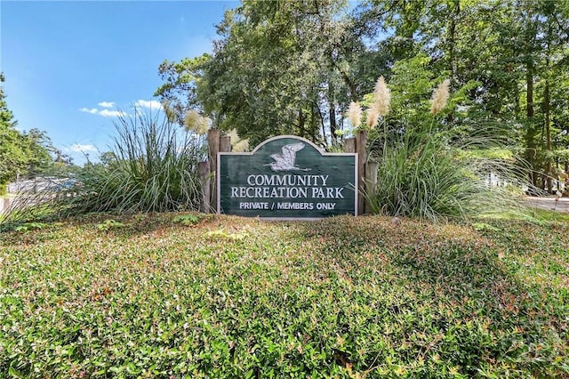 98 Peregrine Cir, Richmond Hill, GA 31324 - view of community / neighborhood sign