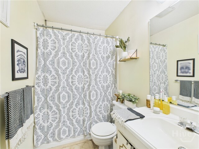 901 Olmstead Dr Unit 70, Hinesville, GA 31313 - full bathroom featuring vanity and a shower with curtain