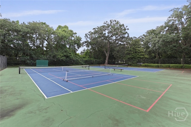 103 Olde Towne Rd, Savannah, GA 31410 - view of tennis court with community basketball court