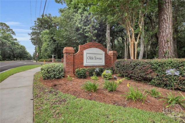 103 Olde Towne Rd, Savannah, GA 31410 - view of community sign