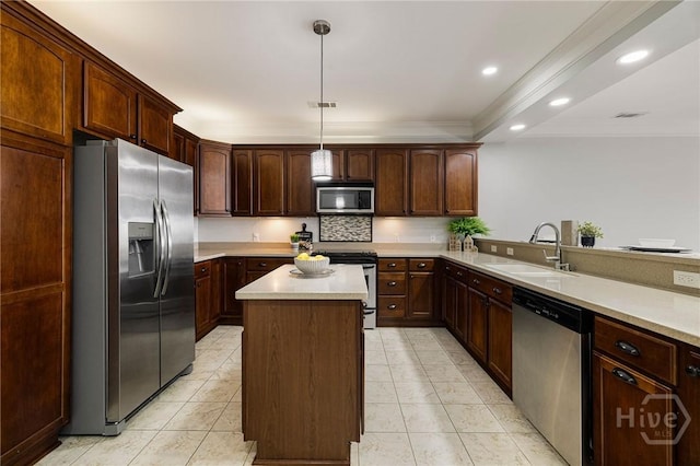 2805 River Oaks Dr Unit 2805, Richmond Hill, GA 31324 - kitchen featuring stainless steel appliances, light countertops, crown molding, a center island, and recessed lighting
