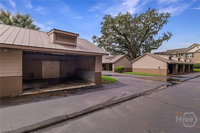 2805 River Oaks Dr Unit 2805, Richmond Hill, GA 31324 - view of garage