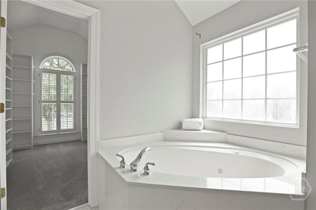 706 Southbridge Blvd, Savannah, GA 31405 - full bath featuring lofted ceiling and a tub with jets