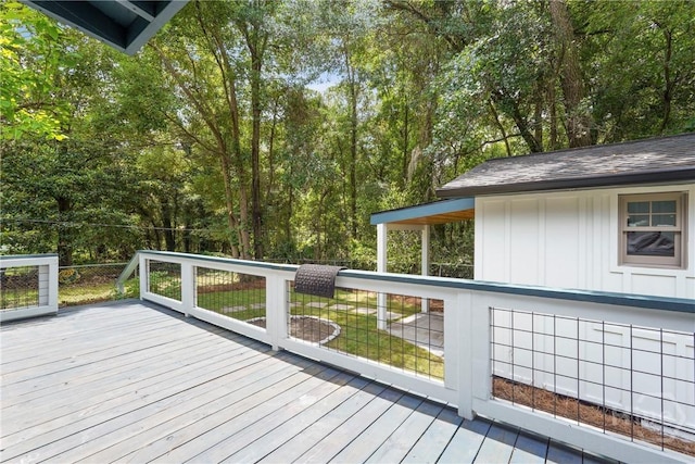 2133 Bacon Park Dr, Savannah, GA 31406 - view of wooden terrace