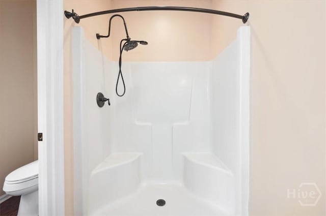 301 Marshview Dr, Richmond Hill, GA 31324 - full bathroom with a shower and toilet