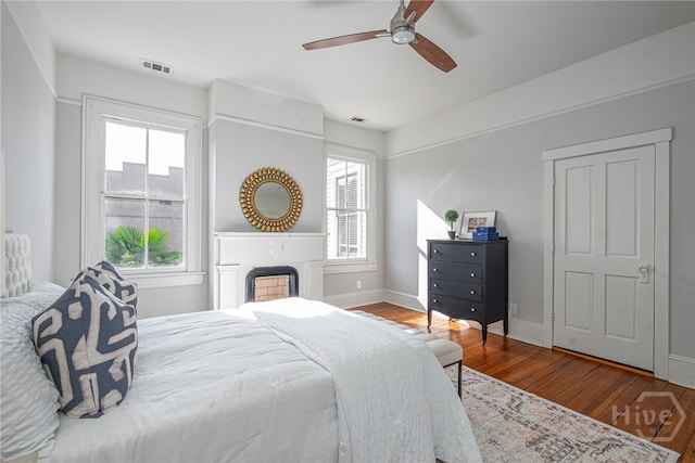 121 W Bolton St, Savannah, GA 31401 - bedroom featuring wood finished floors and a ceiling fan