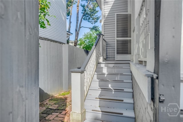 121 W Bolton St, Savannah, GA 31401 - view of stairway