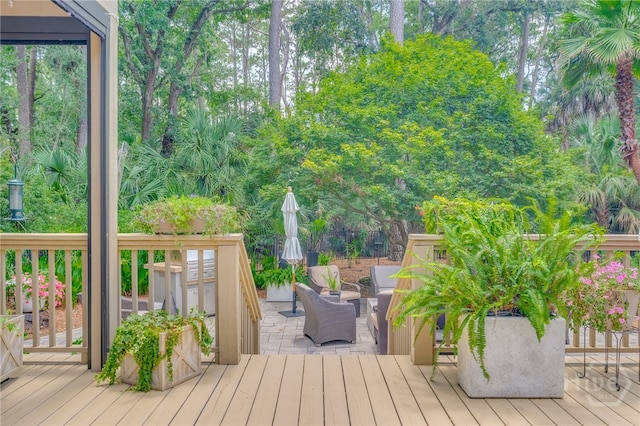 32 Hasleiters Retreat Retreat, Savannah, GA 31411 - wooden deck featuring an outdoor hangout area