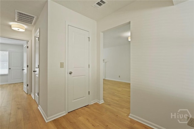 127 Laurel Green Ct, Savannah, GA 31419 - corridor featuring light wood finished floors and baseboards