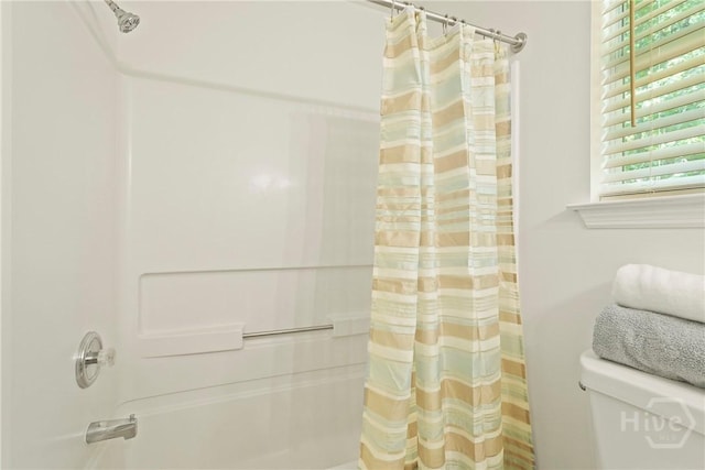 127 Laurel Green Ct, Savannah, GA 31419 - full bath featuring shower / bathtub combination with curtain and toilet
