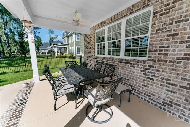 176 Trail Creek Ln, Savannah, GA 31405 - view of patio with outdoor dining area and a ceiling fan