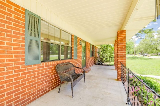 208 Lord Effingham Dr, Rincon, GA 31326 - view of porch