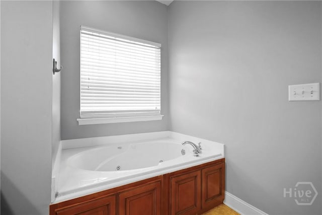 43 Gracie Ln NE, Ludowici, GA 31316 - full bathroom featuring a whirlpool tub