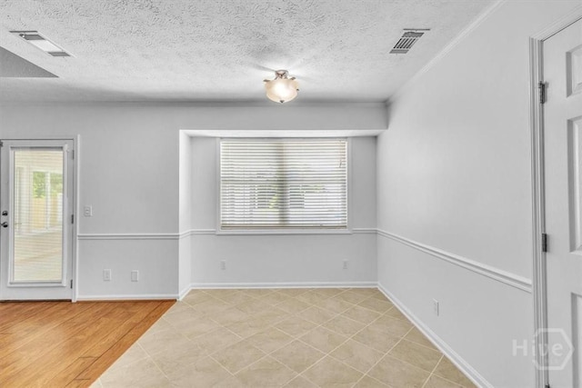 237 Robinson Loop, Richmond Hill, GA 31324 - empty room with a textured ceiling
