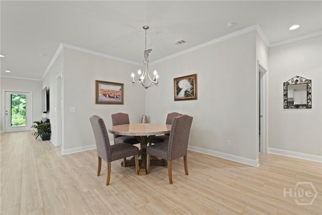 137 Harvest Hl, Pooler, GA 31322 - dining area with light wood-style flooring, a chandelier, crown molding, and recessed lighting