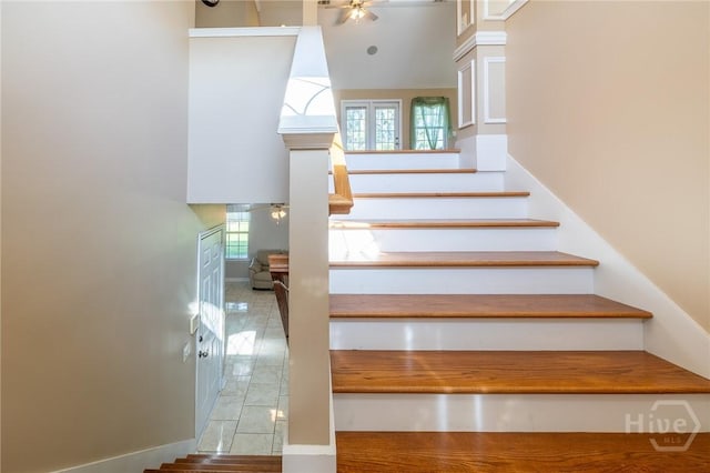 9 Sweetwater Ct, Savannah, GA 31419 - stairway featuring ceiling fan, healthy amount of natural light, and a towering ceiling