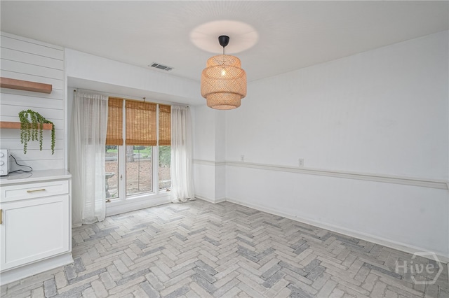 9 Bowline Ct, Savannah, GA 31411 - view of unfurnished dining area