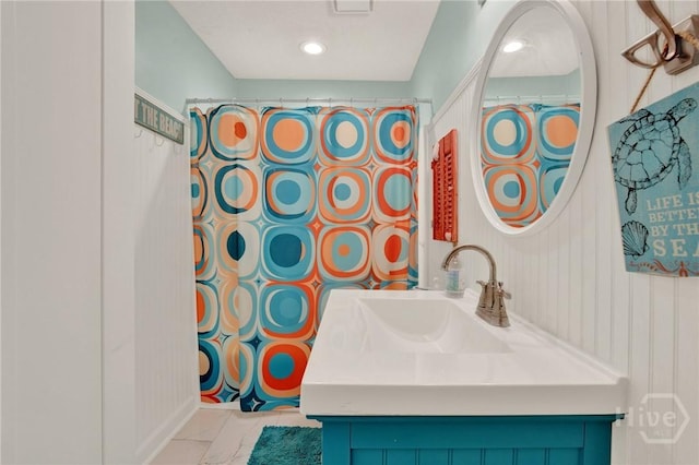119 Catalina Dr, Tybee Island, GA 31328 - bathroom with vanity and curtained shower