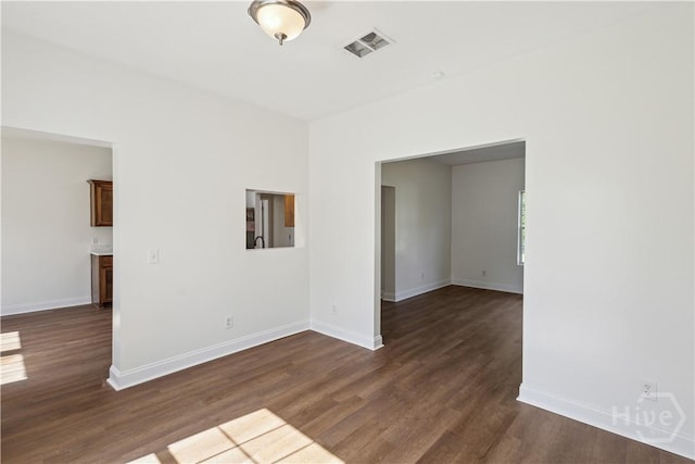 25 SE Cutters Gap, Ludowici, GA 31316 - spare room featuring dark wood-style floors