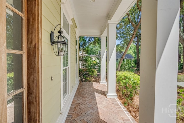 83 Waterway Dr, Savannah, GA 31411 - view of covered porch