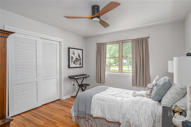 397 Hunt Dr, Savannah, GA 31406 - bedroom with a closet, light wood-style floors, and a ceiling fan