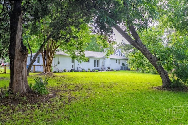 397 Hunt Dr, Savannah, GA 31406 - view of grassy yard