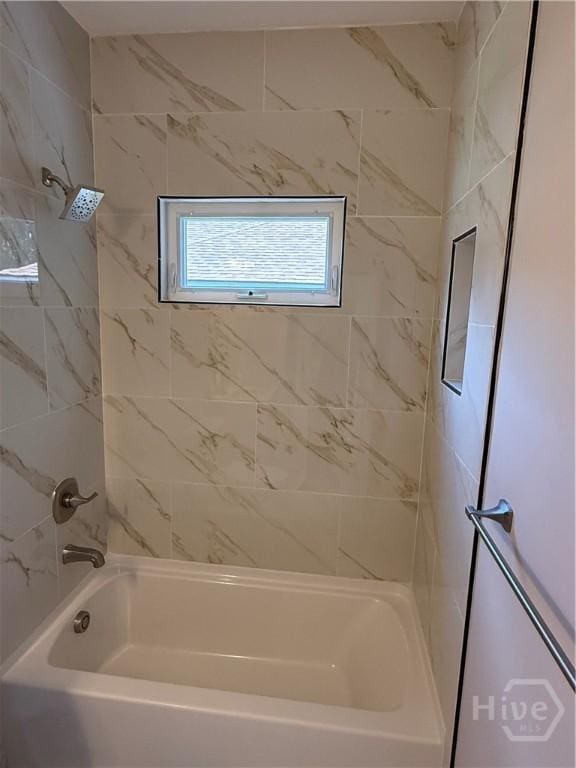 2310 Coakley St, Savannah, GA 31404 - full bath with washtub / shower combination