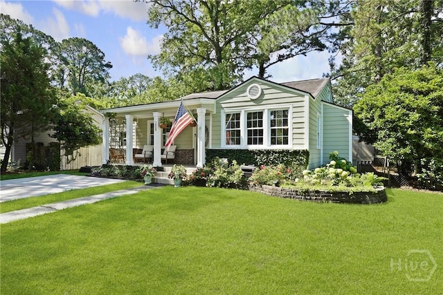 209 E 66th St, Savannah, GA 31405 - view of front of home with covered porch