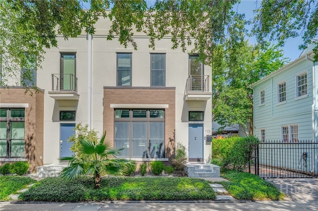 703 Tattnall St, Savannah, GA 31401 - photo 1