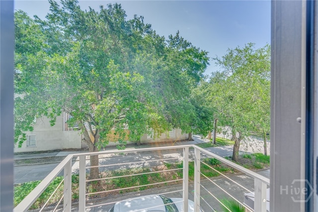 703 Tattnall St, Savannah, GA 31401 - photo 18