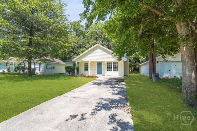 7305 Leghorn St, Savannah, GA 31406 - bungalow with driveway and a front lawn