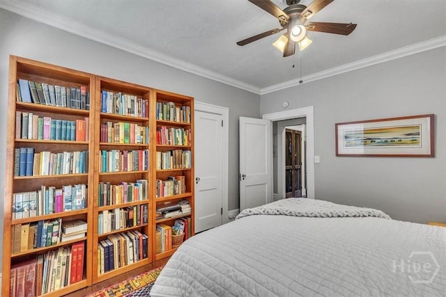 217 E 54th St, Savannah, GA 31405 - bedroom with ornamental molding