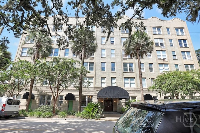 106 W Gwinnett St Unit 4D, Savannah, GA 31401 - view of apartment building / complex