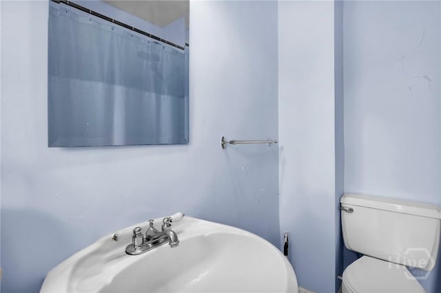 106 W Gwinnett St Unit 4D, Savannah, GA 31401 - bathroom with a sink and toilet