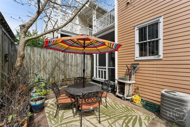 529 E Broad St, Savannah, GA 31401 - patio / terrace featuring a patio area and outdoor dining space