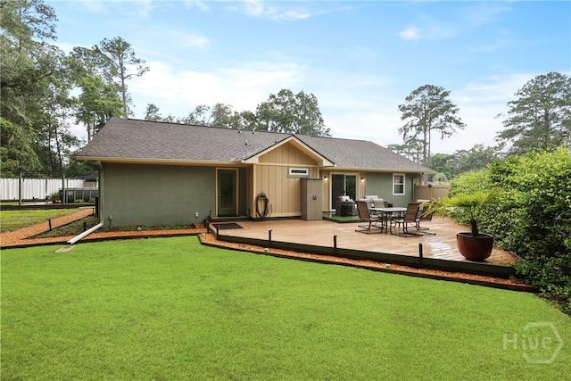 7619 Lynes Ct, Savannah, GA 31406 - back of house featuring a deck, outdoor dining area, and a shingled roof