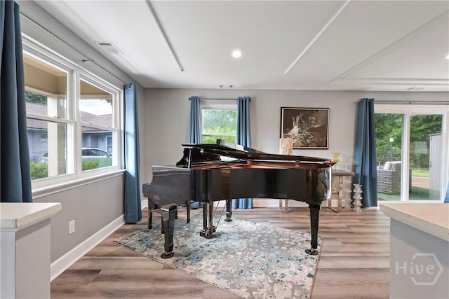 7619 Lynes Ct, Savannah, GA 31406 - sitting room with light wood-type flooring and recessed lighting
