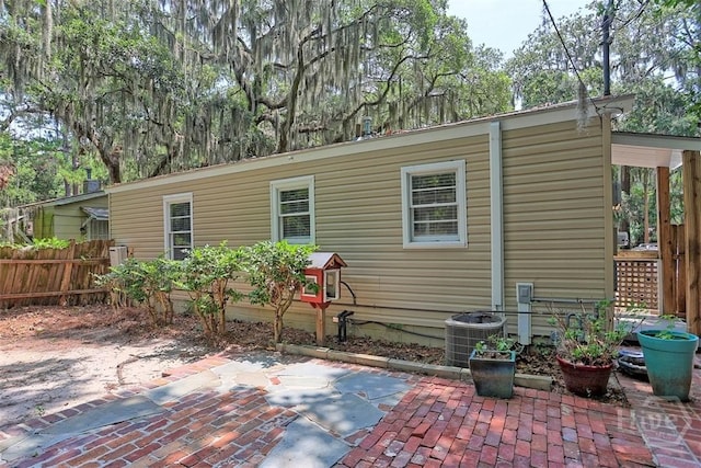 5513 Betty Dr, Savannah, GA 31406 - view of patio / terrace