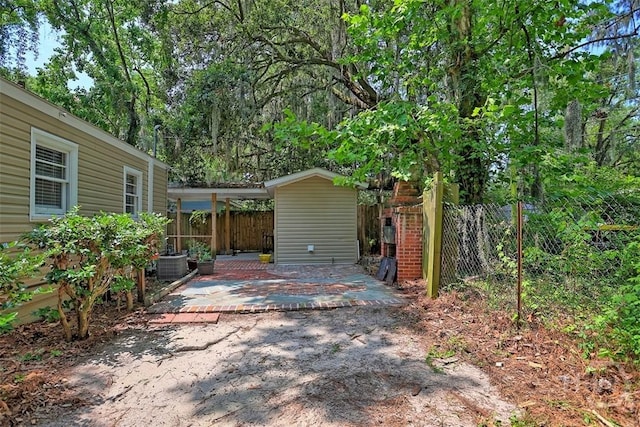 5513 Betty Dr, Savannah, GA 31406 - view of patio / terrace