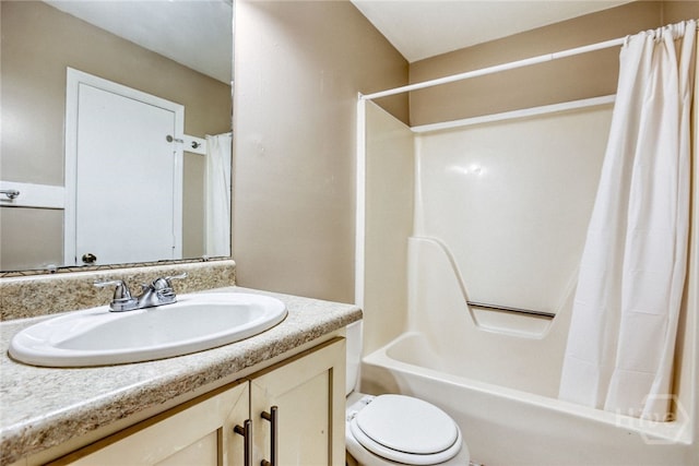 117 Fox Chase Rd, Savannah, GA 31406 - bathroom with vanity and shower / tub combo with curtain