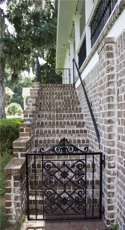 2766 Fort Mcallister Rd, Richmond Hill, GA 31324 - view of gate