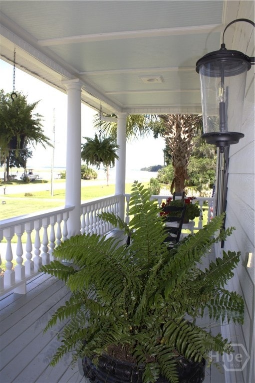 2766 Fort Mcallister Rd, Richmond Hill, GA 31324 - view of porch
