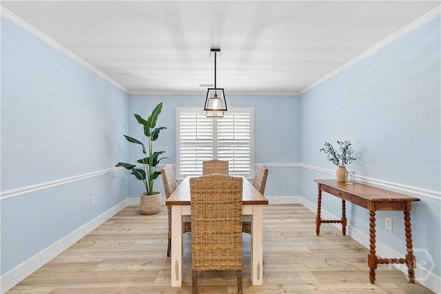 115 Coquena Cir E, Savannah, GA 31410 - dining room with ornamental molding and light wood-type flooring
