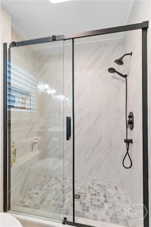 115 Coquena Cir E, Savannah, GA 31410 - bathroom featuring a shower stall and toilet
