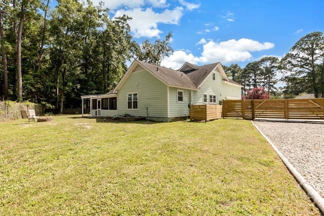 115 Coquena Cir E, Savannah, GA 31410 - view of side of home featuring a fenced backyard