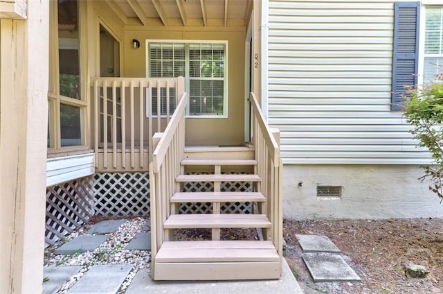 401 N Cromwell Rd Unit Q2, Savannah, GA 31410 - property entrance with crawl space